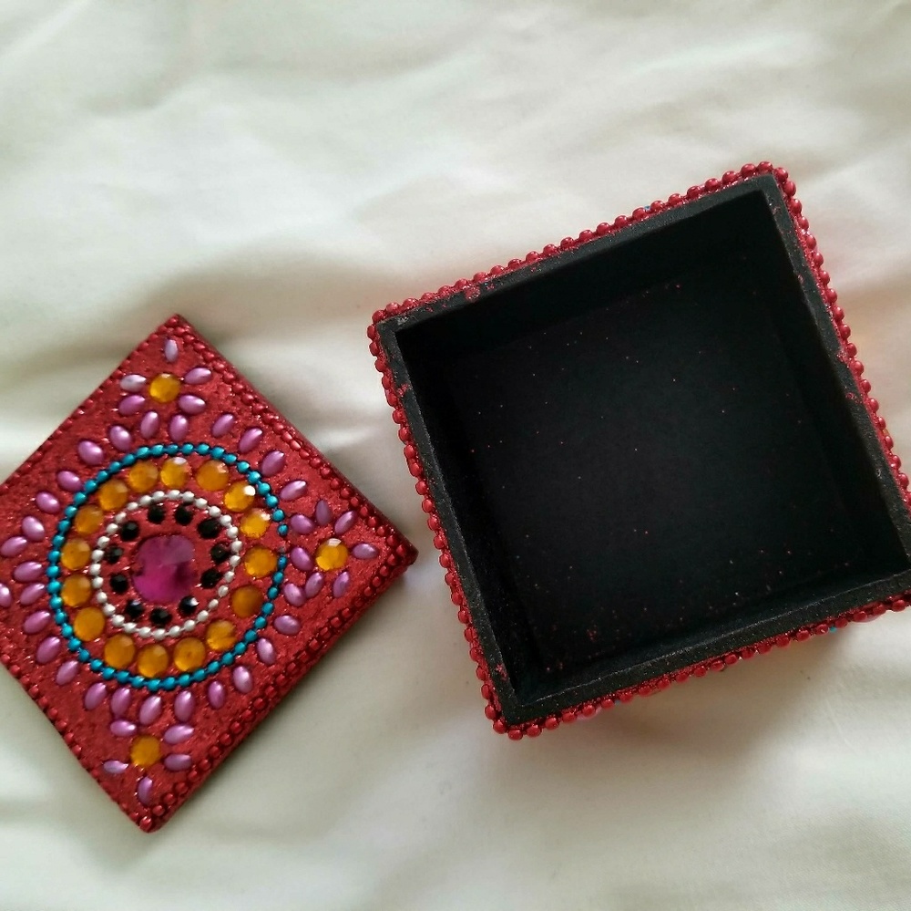 Jewelry Box - Picture 3 of 5